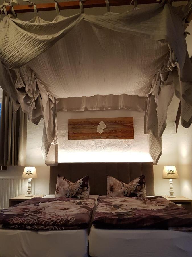 Ritterhof Kampehl Hotel Neustadt  Eksteriør billede